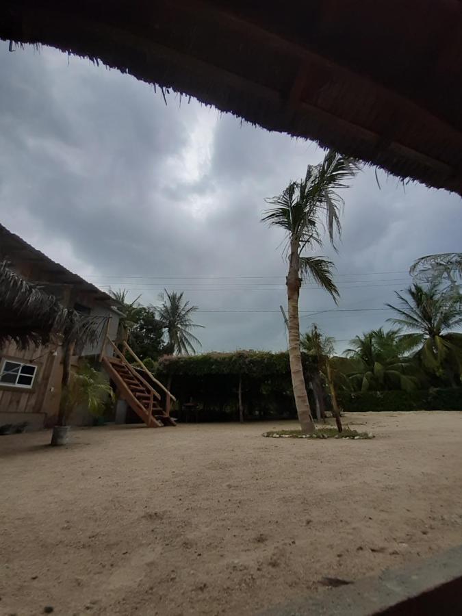 Cabanas Jaysur Hotel Barra de la Cruz Exterior photo